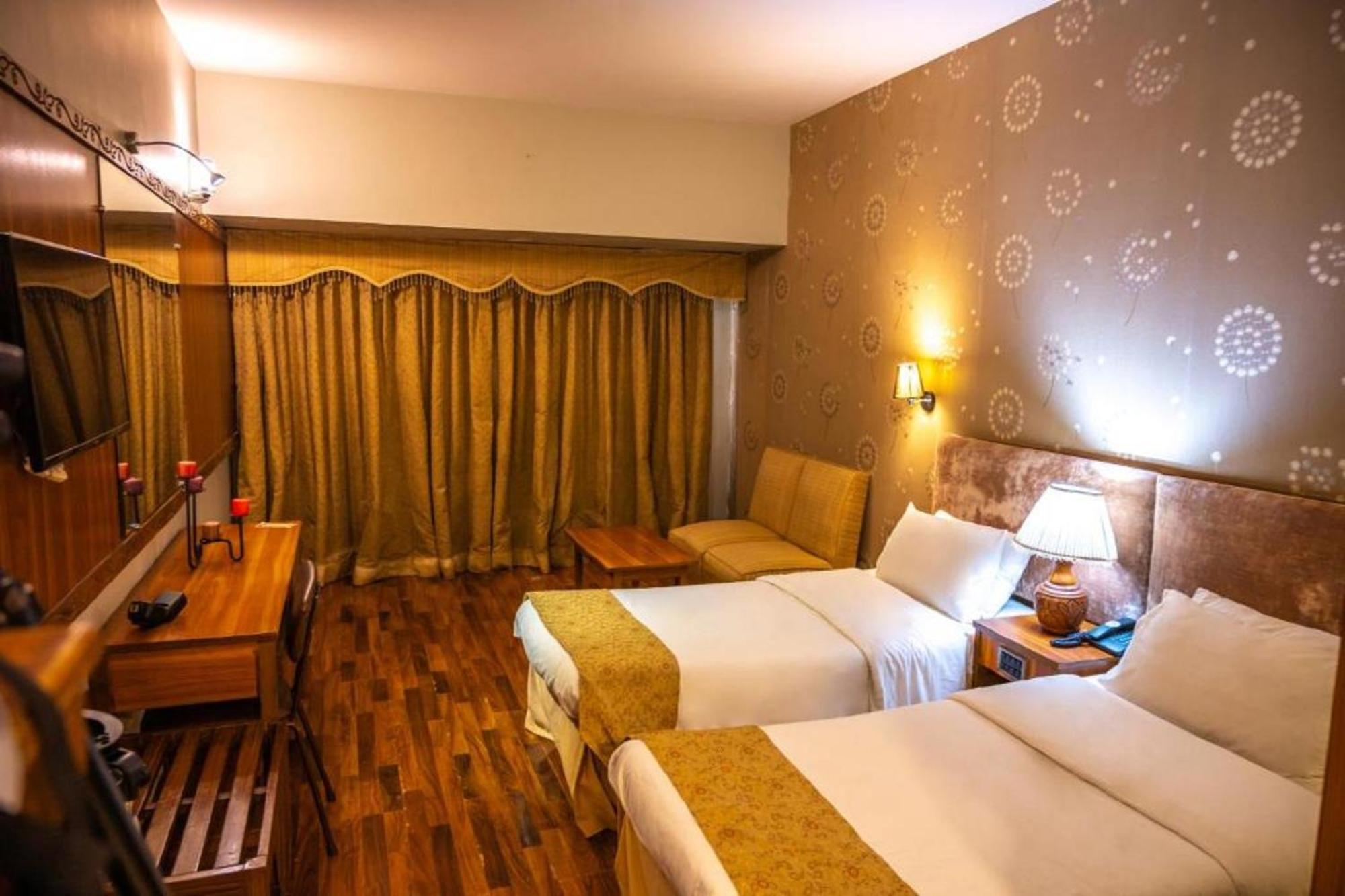Faran Hotel Karachi Extérieur photo