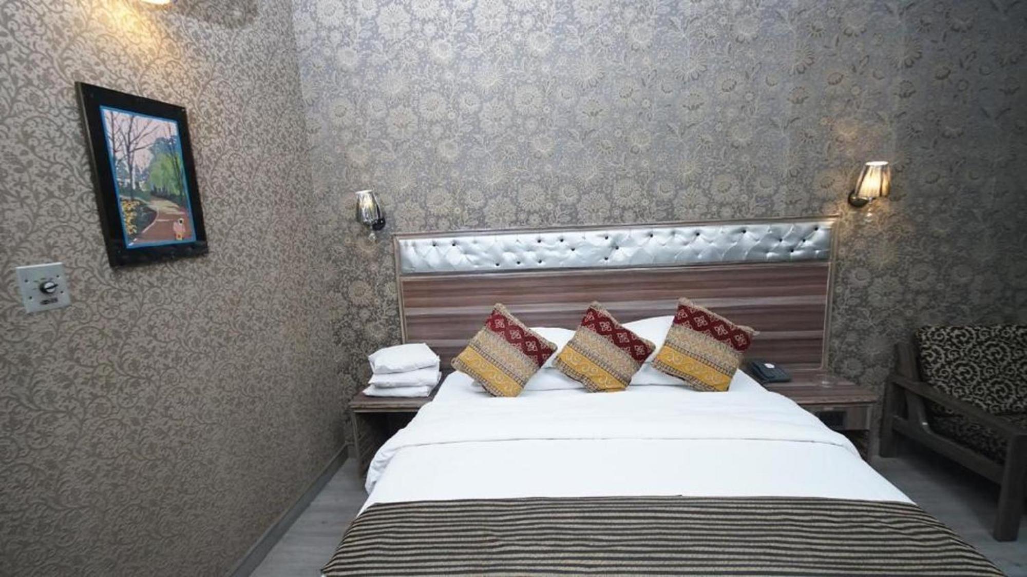 Faran Hotel Karachi Extérieur photo