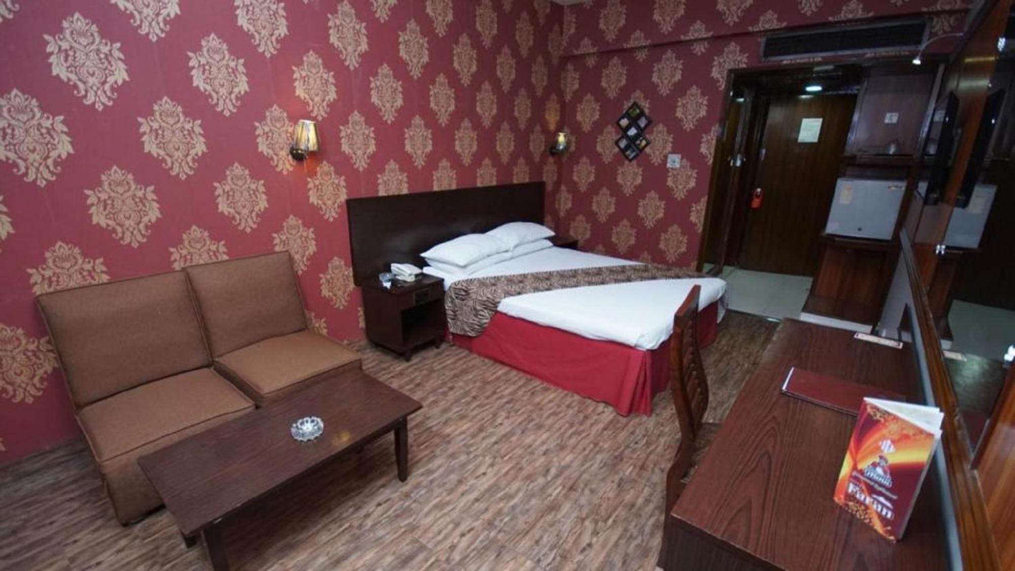 Faran Hotel Karachi Extérieur photo