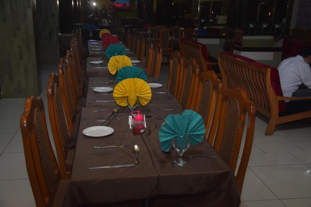 Faran Hotel Karachi Extérieur photo