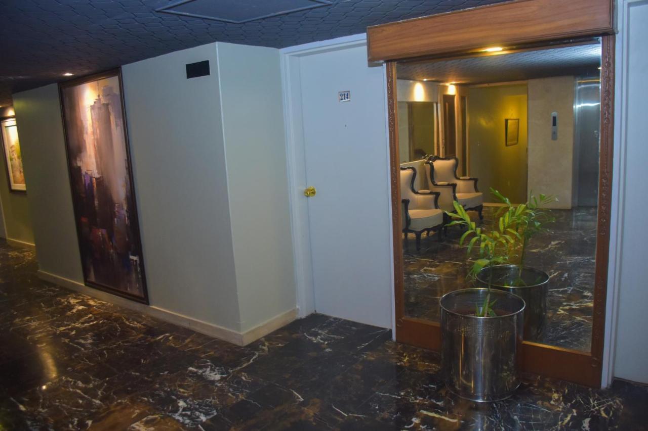 Faran Hotel Karachi Extérieur photo